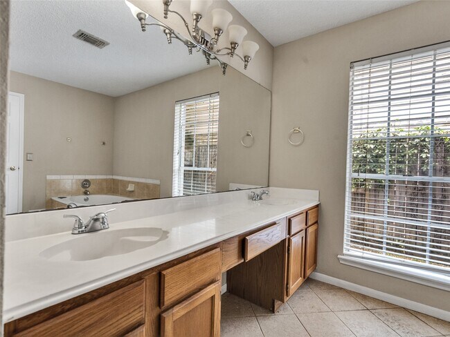 Building Photo - 9230 Wandsworth Dr