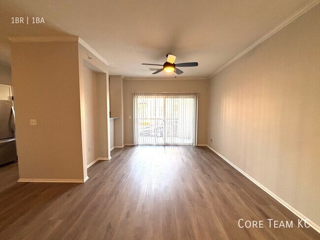 Building Photo - 701 Westport Rd