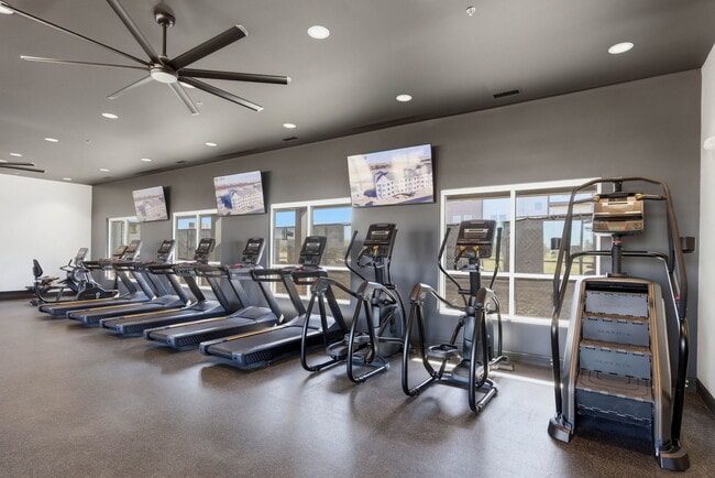 Building Photo - 1225 Rock Run Crossings Dr