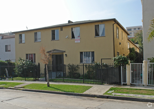 1825 Wilcox Avenue - 1825 Wilcox Ave