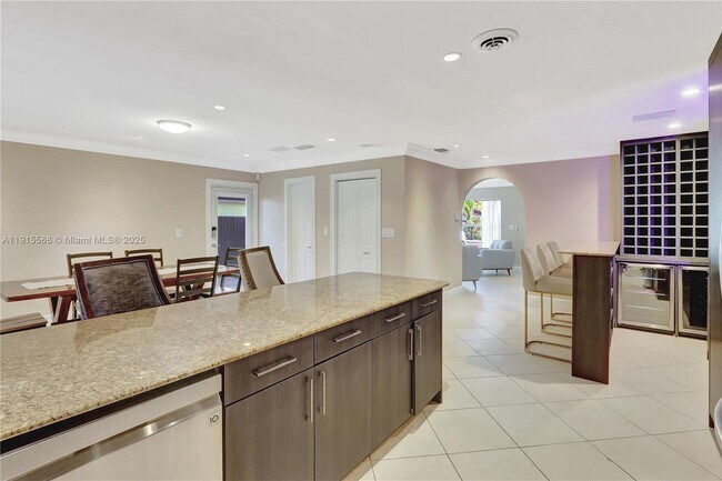 Building Photo - 10365 SW 9th Terrace