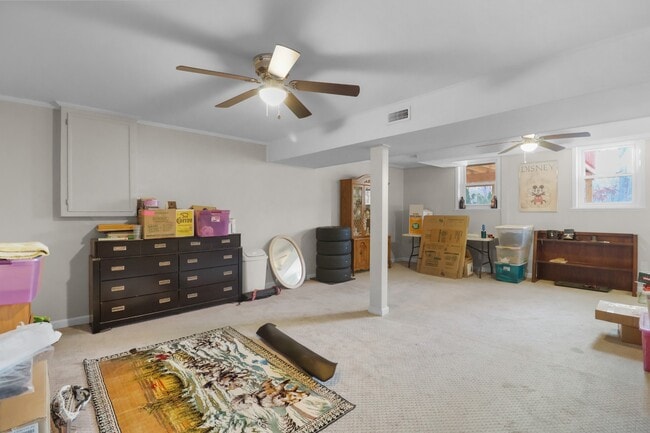 Building Photo - 1802 Warren Dr