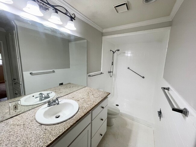 Building Photo - Palo-1436  Kimwood Dr