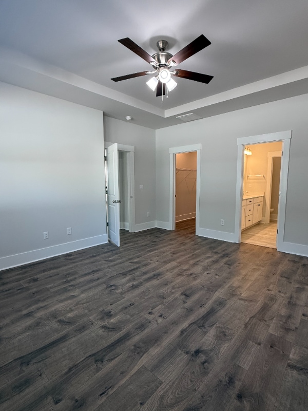 Building Photo - 123 Stride Ct