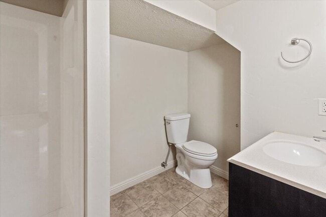 Building Photo - 1263 E Emerson Ave