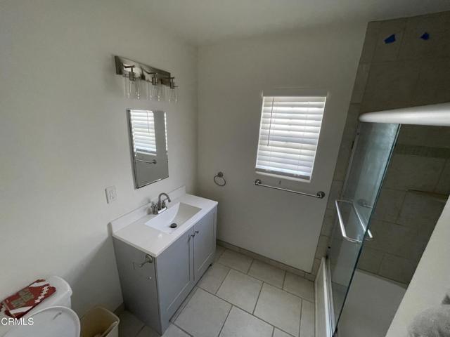 Building Photo - 5741 E 23rd St