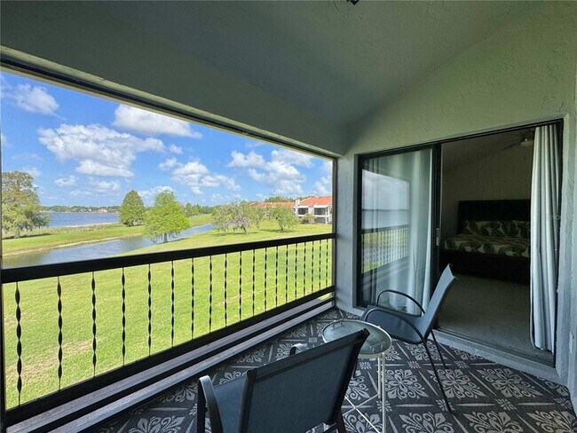 Building Photo - 715 Magnolia Pl