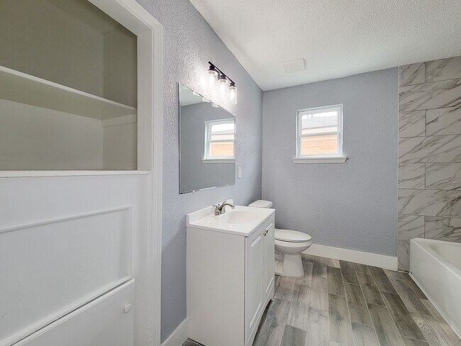 Building Photo - 4538 Clover St