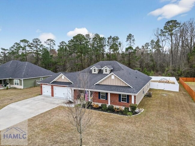 Building Photo - 99 Blueberry Ct NE