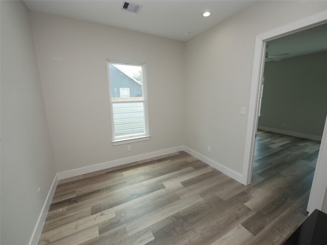 Building Photo - 7350 Cayton St