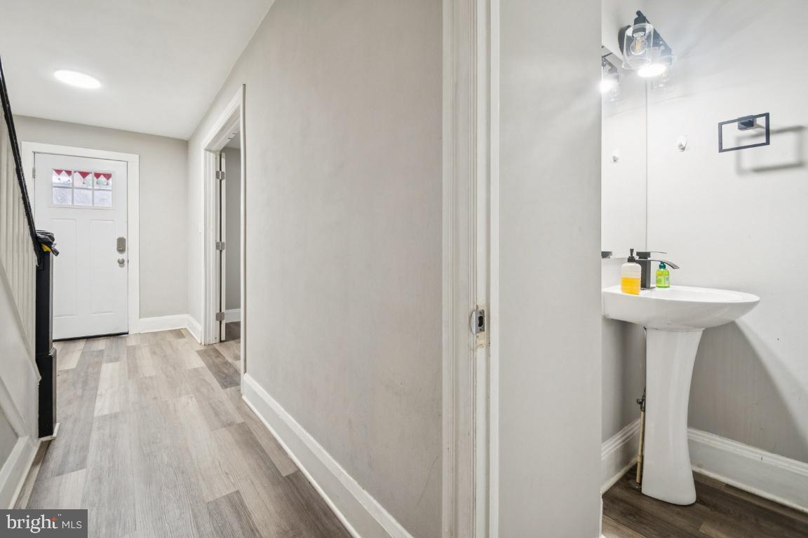 Building Photo - 50 S Church St