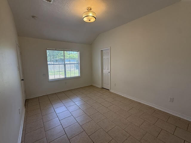 Building Photo - 10713 Plummer Cir