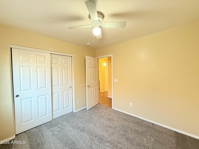 Building Photo - 3426 S 72nd Ln