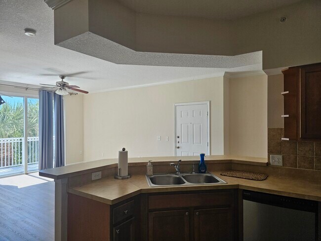 Building Photo - 8308 Myrtlewood Cir W