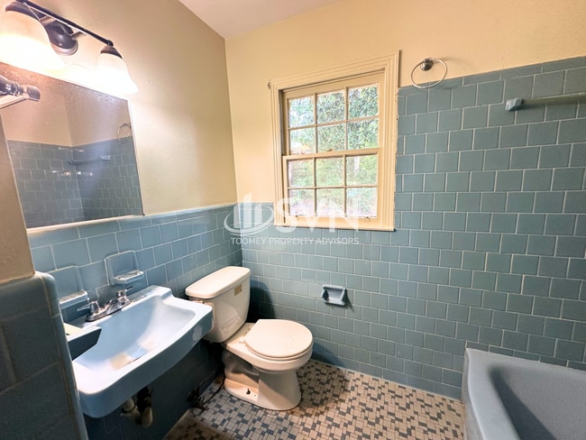 Building Photo - 5452 Ardell Dr