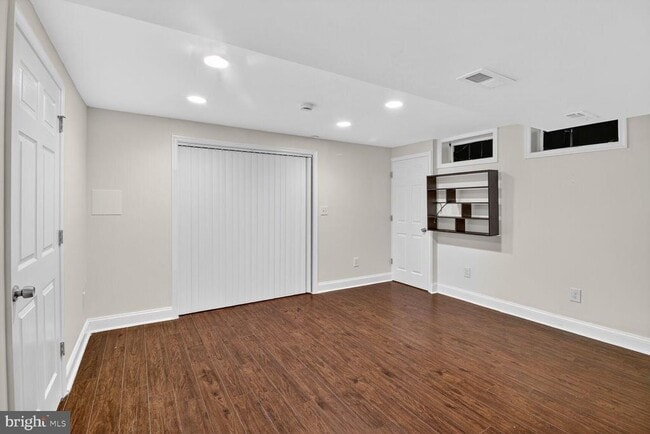 Building Photo - 3633 Dry Creek Ct