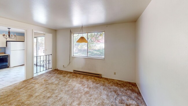 Building Photo - 2 bedroom duplex in quiet cul-de-sac