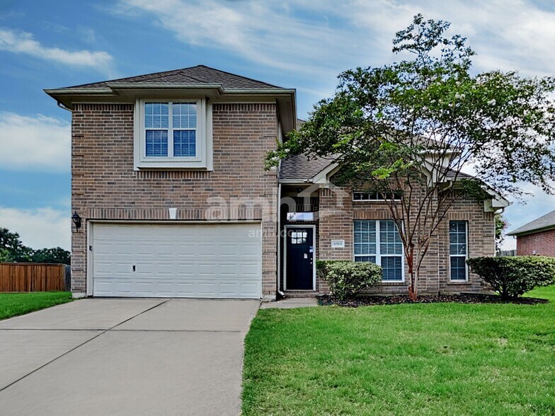 Primary Photo - 30507 N Sulphur Creek Dr