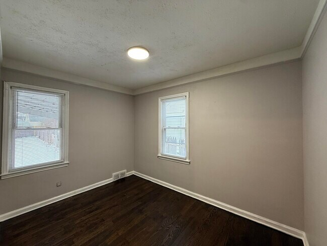 Building Photo - 7243 Dacosta