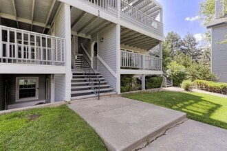 Building Photo - Students Welcome! Fantastic & Classy 2-Bedroom, 2-Bath Ranch-Style 2nd Floor Condo
