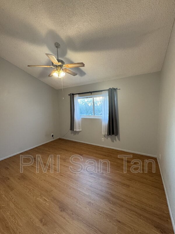 Building Photo - 834 E Fountain St