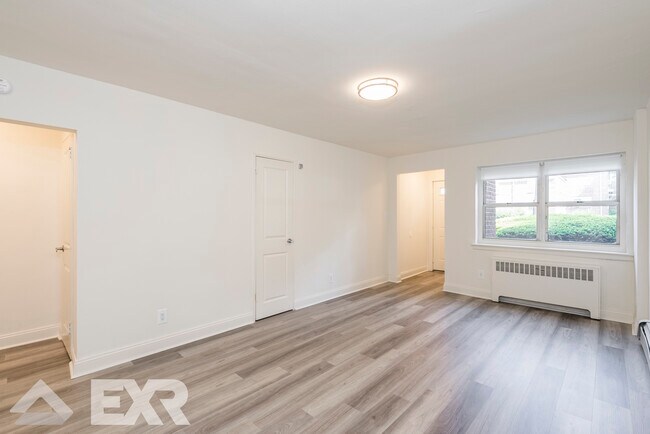 Building Photo - 94 Arlo Rd