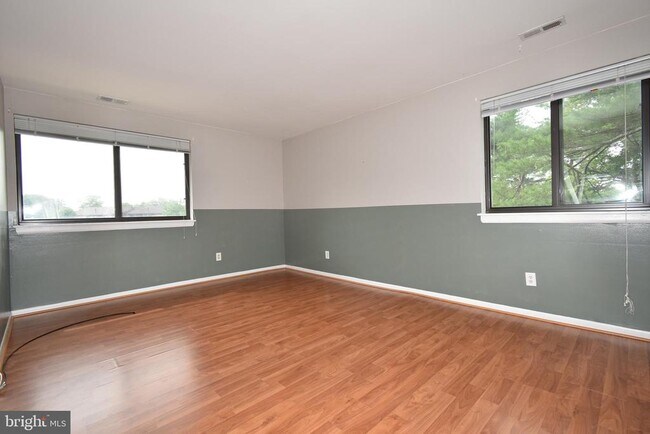 Building Photo - 6017 Majors Ln