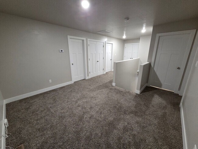 Building Photo - 3127 W 1675 N