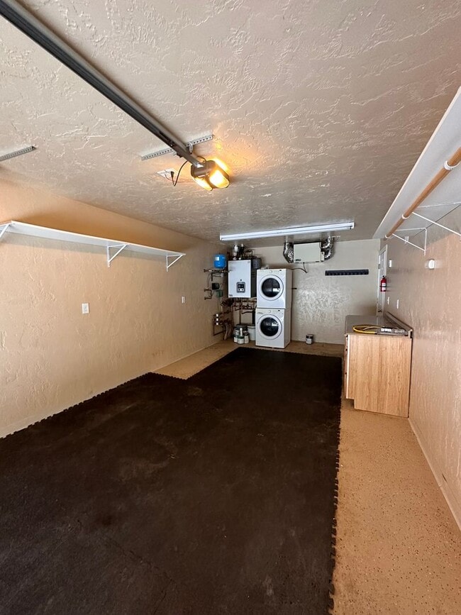 Building Photo - 36328 Murray Ln