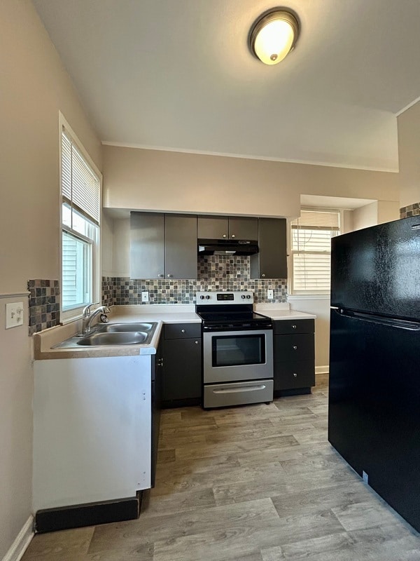 Building Photo - 82 Poplar St