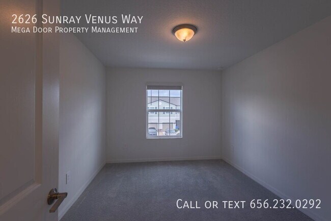 Building Photo - 2626 Sunray Venus Wy
