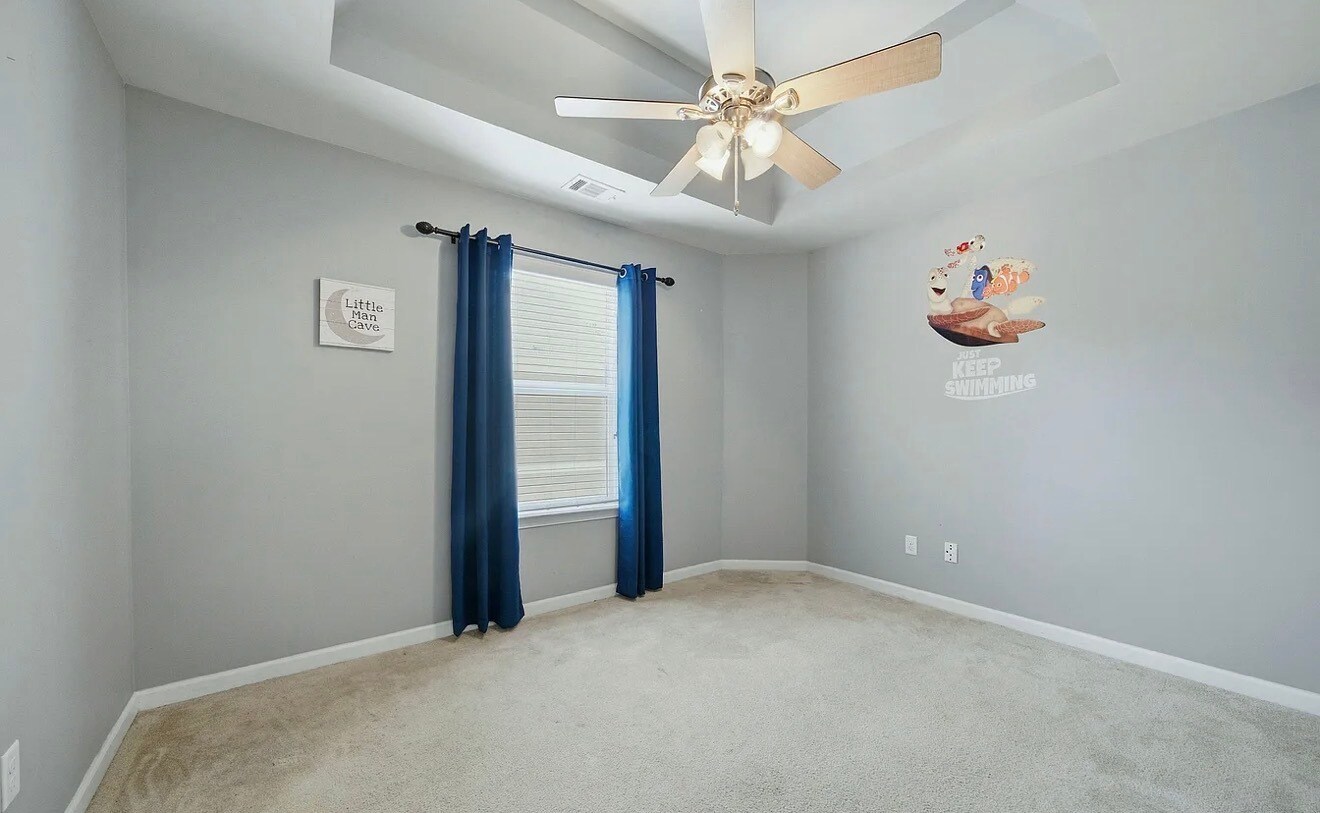 Building Photo - 9 Matador Way