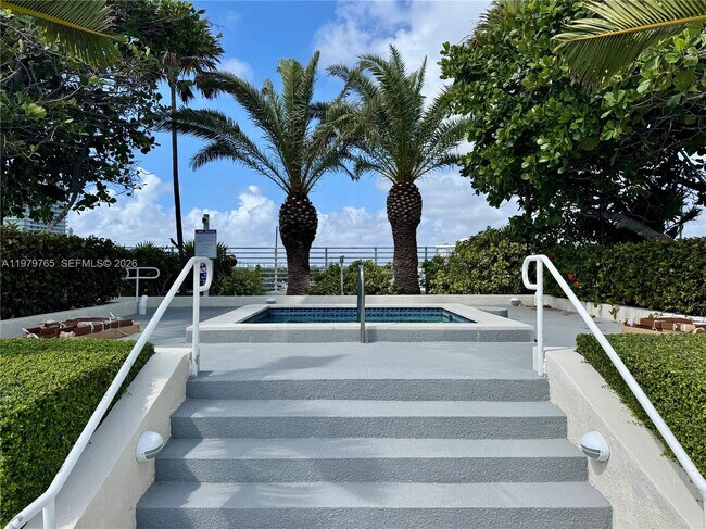 Building Photo - 7330 Ocean Terrace