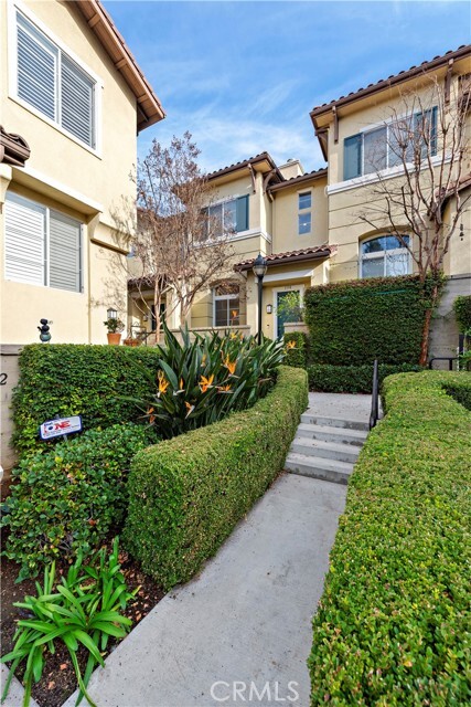 Building Photo - 158 N Brea Blvd