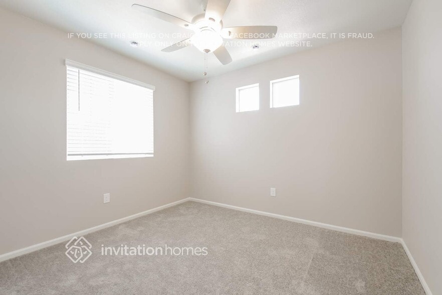 Building Photo - 3341 Streamwood Dr