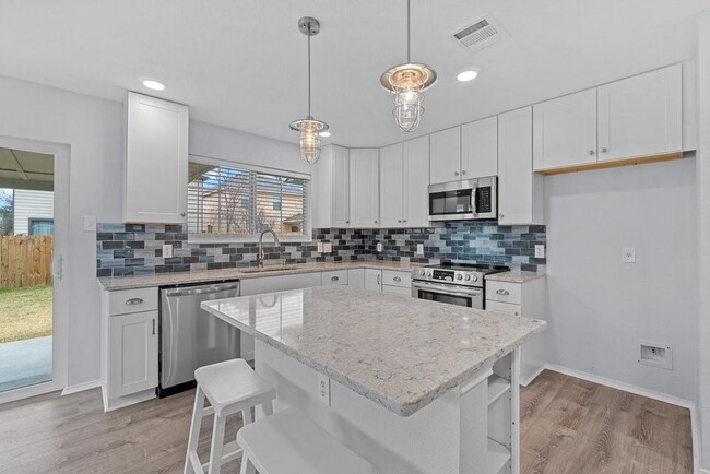 Building Photo - 5616 Victory Gallop Dr