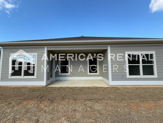 Building Photo - Home for rent in Riverside! Available to View Now!