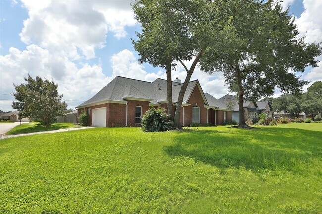 Building Photo - 24603 Haigshire Dr