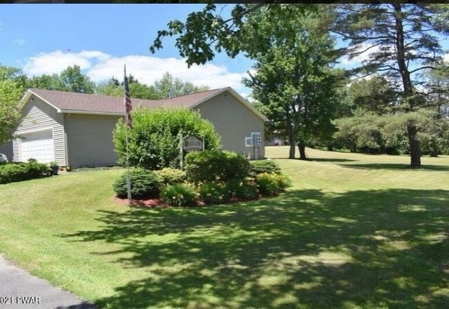 Building Photo - 22 Twin Willows Dr