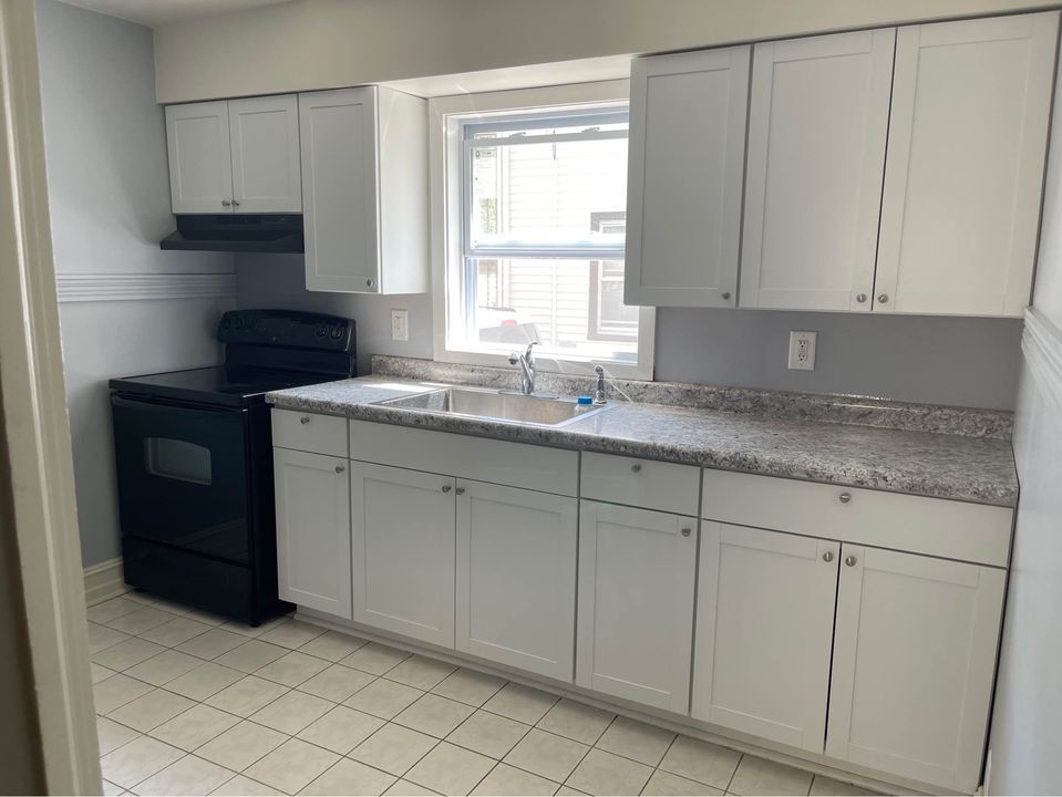 Kitchen 2 - 6037 39th Ave