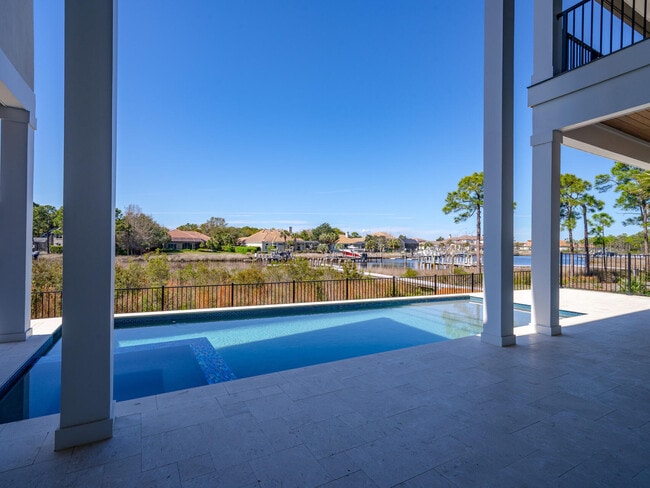 Building Photo - 330 Kelly Plantation Dr