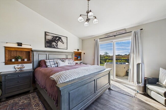 Building Photo - Custom Home on Property just outside of Eureka!