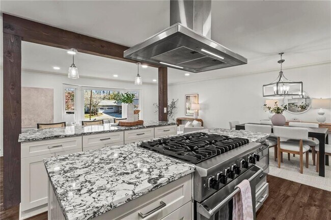Building Photo - 1106 Aurora Ct