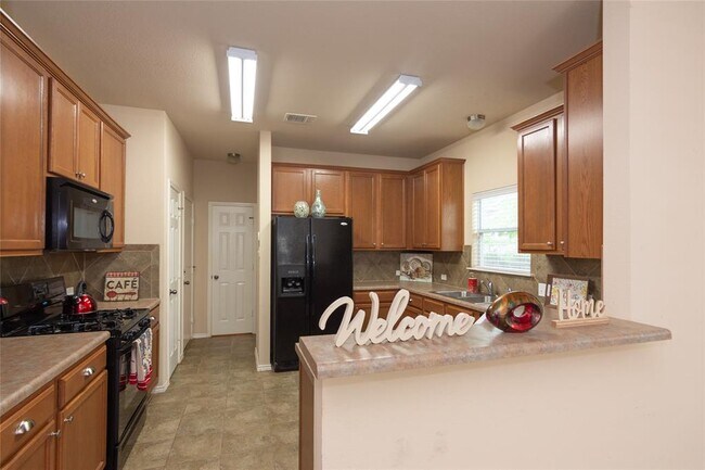 Building Photo - 10509 Wylie Dr