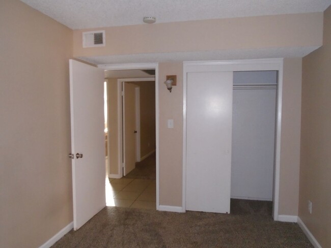 Building Photo - CAMPUS PARK . MOVE IN SPECIAL! $2547.50 MO...