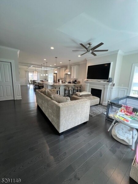 Building Photo - 74 River St