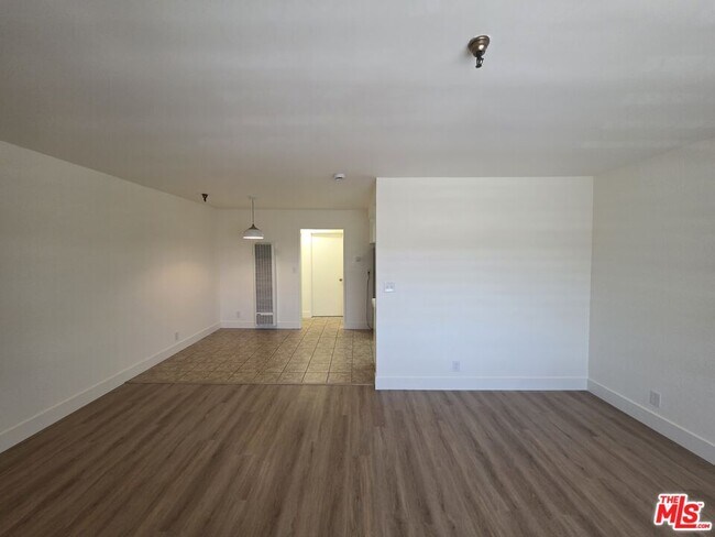 Building Photo - 3204 139th St