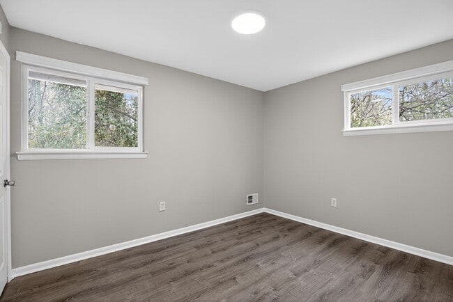 Building Photo - 8512 Rose Marie Dr