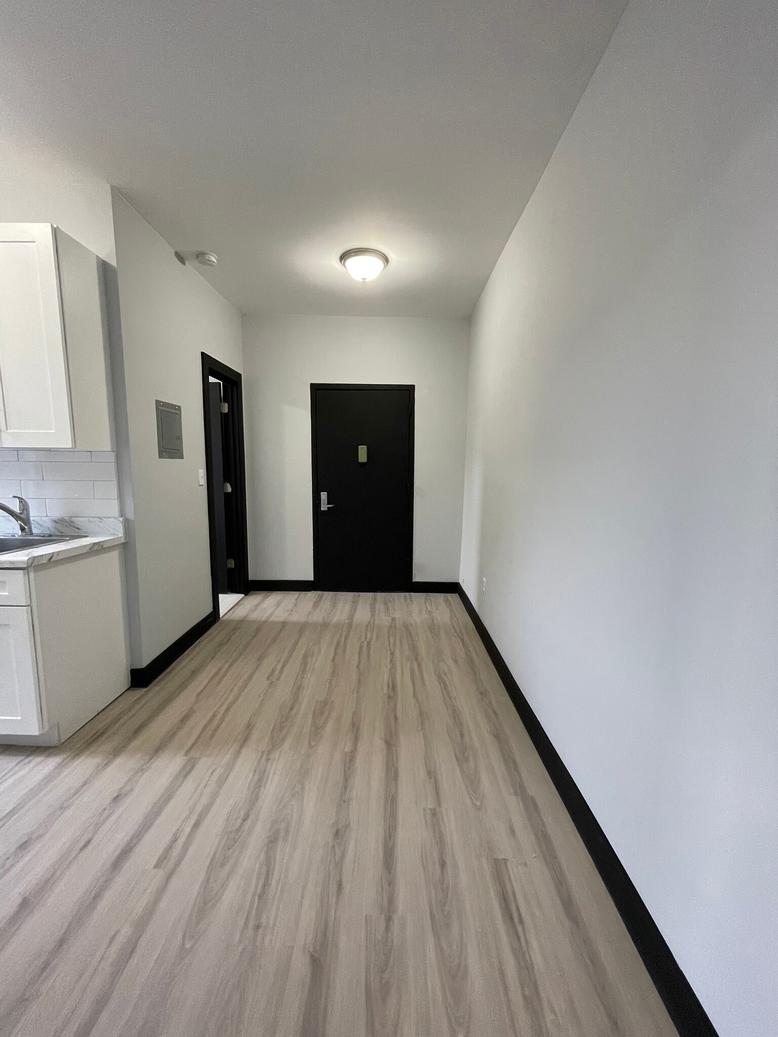 122 Wade St 8 - 126 Wade St