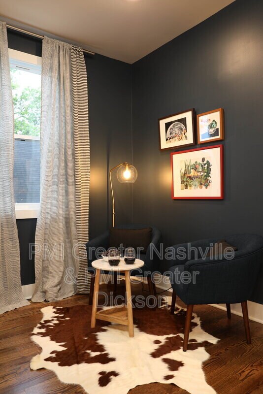 Building Photo - 11 N Hill St